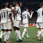 Dua Raksasa Lolos Ke Perempat Final