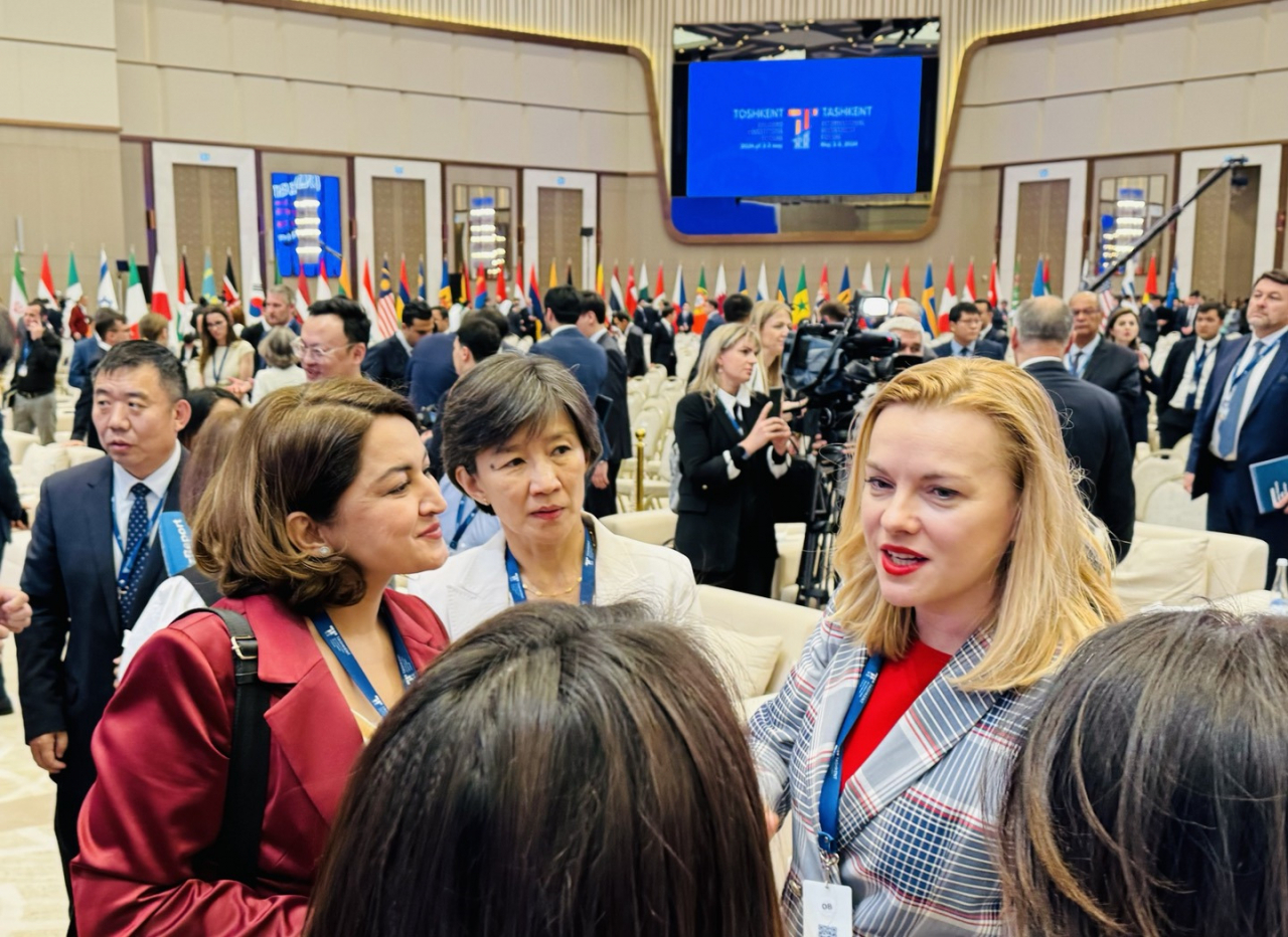 Deputy Secretary-General of the UN and Executive Secretary of the European Economic Commission, Tatiana Molcean, interacts with reporters at the Tashkent Investment Forum held at Tashkent City Congress Hall in Tashkent on Thursday. (Sanjay Kumar/ngopihangat)