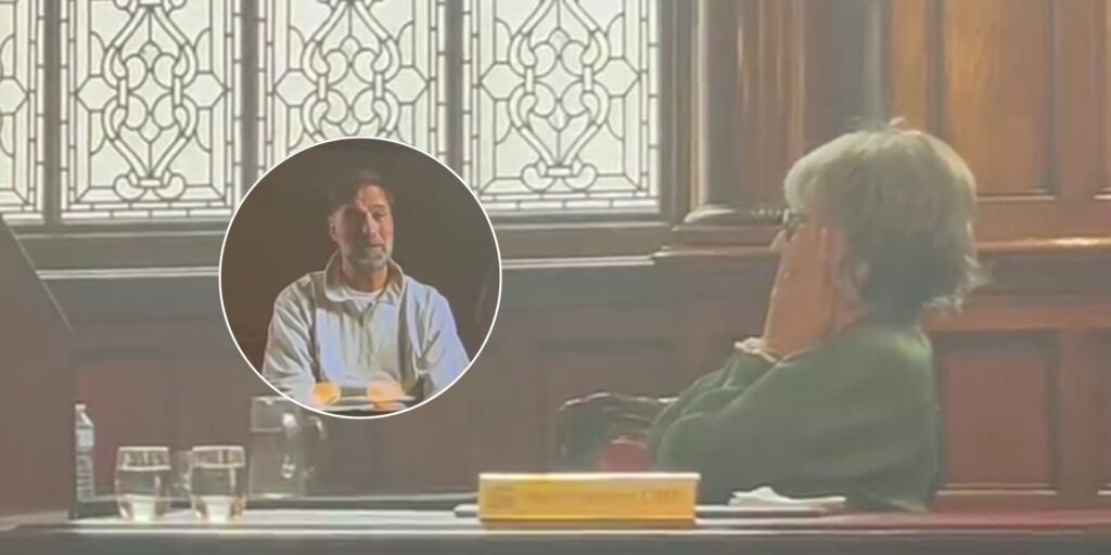 Klopp shocks crowd with surprise appearance in Liverpool