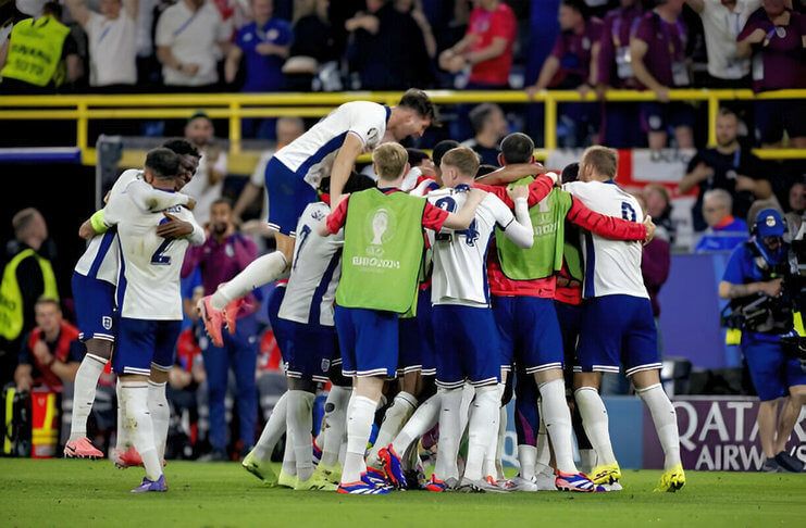 Timnas Inggris Dituduh Bisa Ke Final Karena Curang
