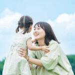 More young Koreans support having kids without marrying: study