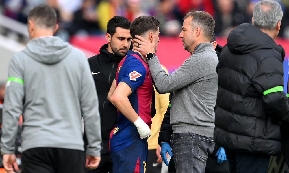 Barcelona midfielder ‘fine’ after being taken to hospital; available for next match