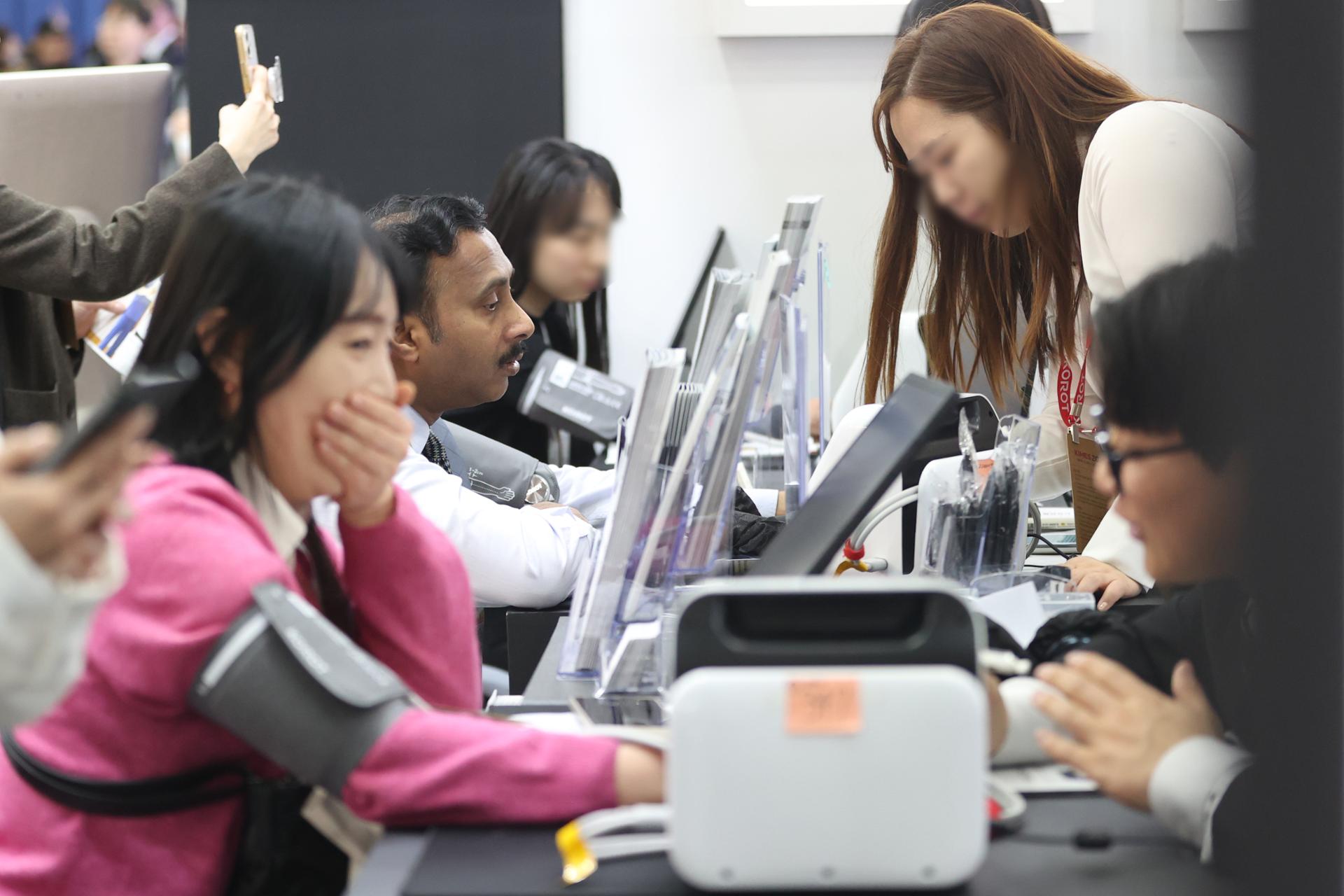 Seoul offers medical interpreters for foreign residents, multicultural families