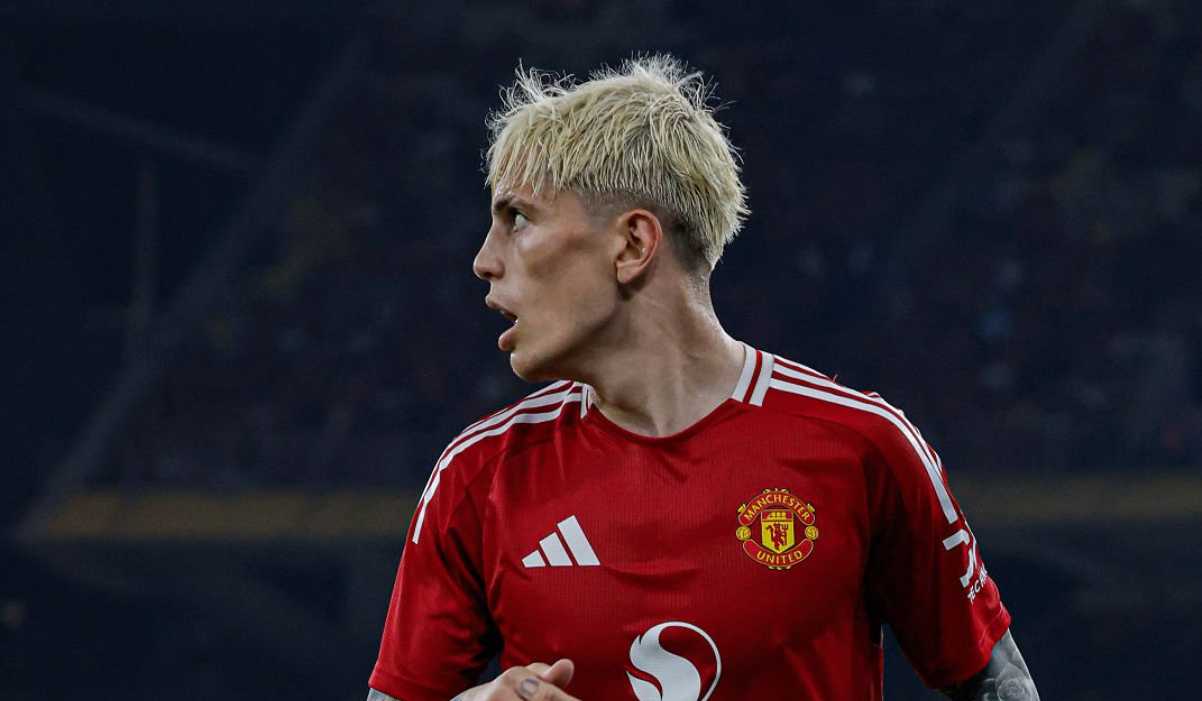 Sudah Enam Tahun, Manchester United Masih Gagal Jual Pemain di Atas Rp 1,1 Triliun