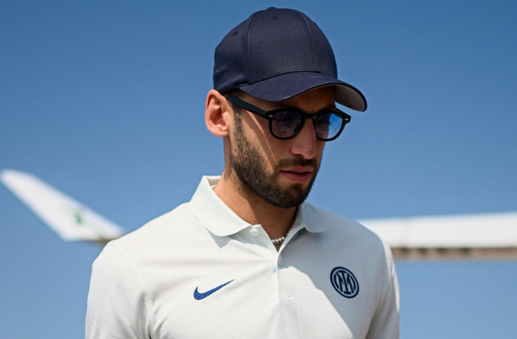 Inter Milan Belum Bisa Pastikan Masa Depan Hakan Calhanoglu