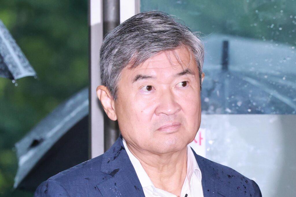 Ex-top security adviser Cho appears for questioning for 3rd time in Marine death probe