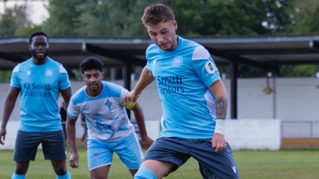 All eyes on The Rivermoor as Woodley United off to a flier and Reading City set for take-off