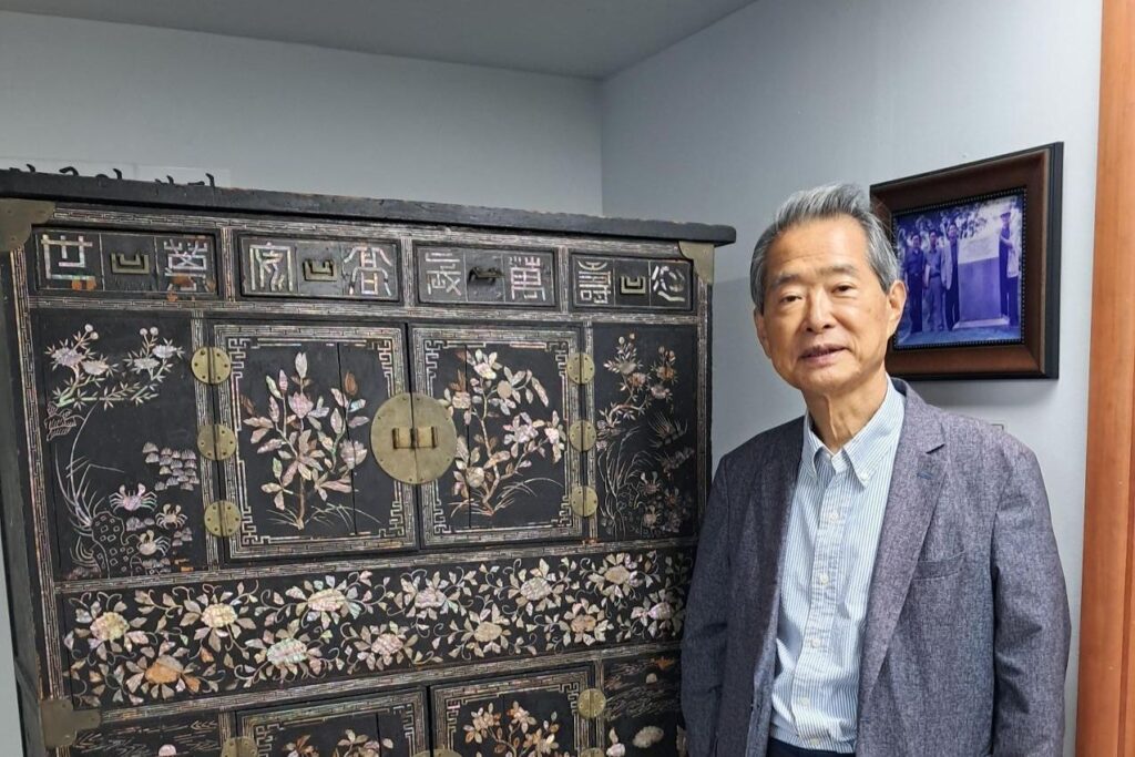 National heritage recognition sought for forgotten cabinet gifted by King Gojong