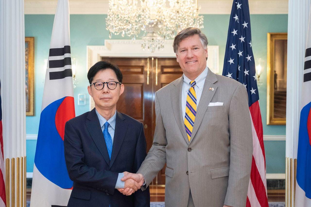 S. Korea, US agree to swiftly launch working groups for follow-up talks on summit agreements