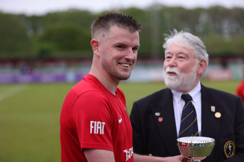 Windsor & Eton captain Ben Hutchings. Photo: Richard Milam.
