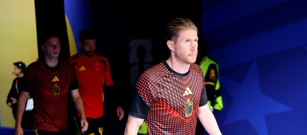 Doku + De Bruyne start, Pedri a sub