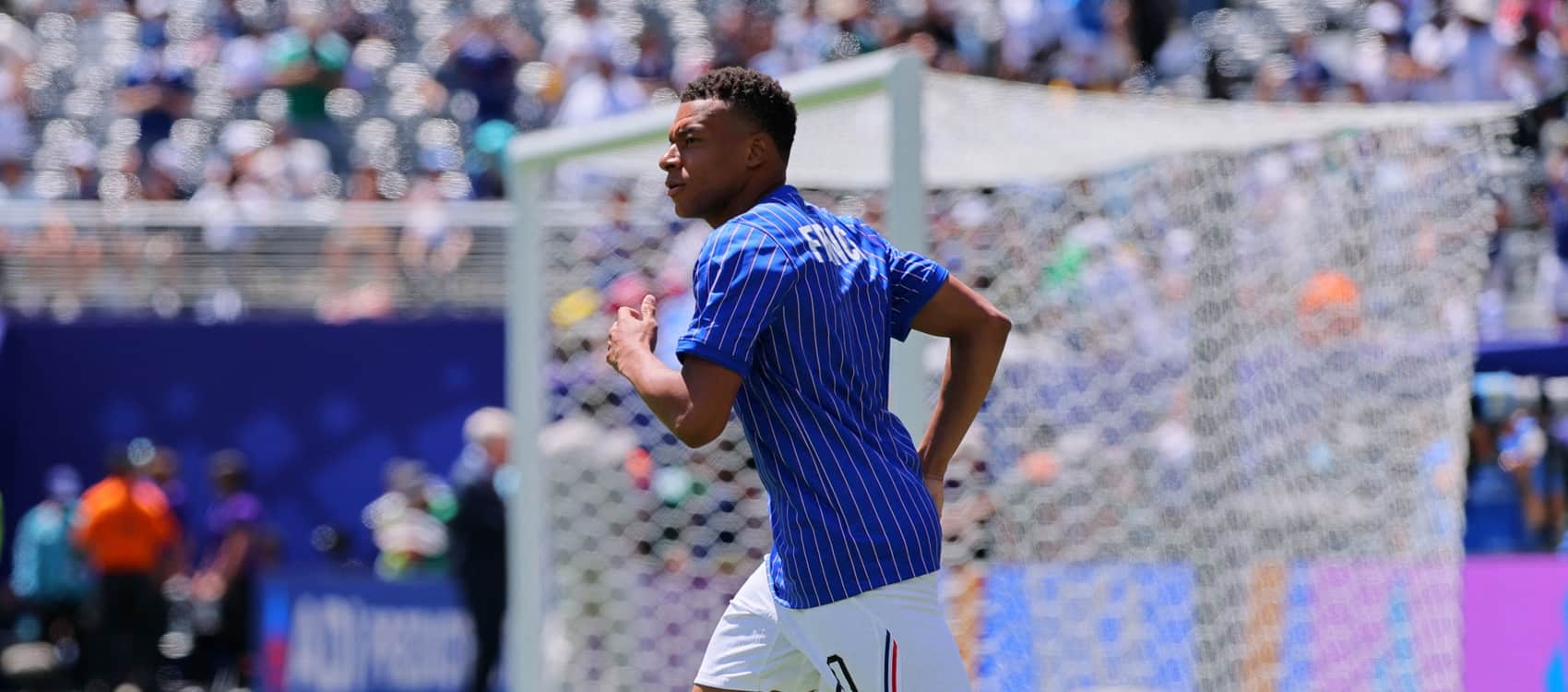 France v England team news: Seven changes apiece